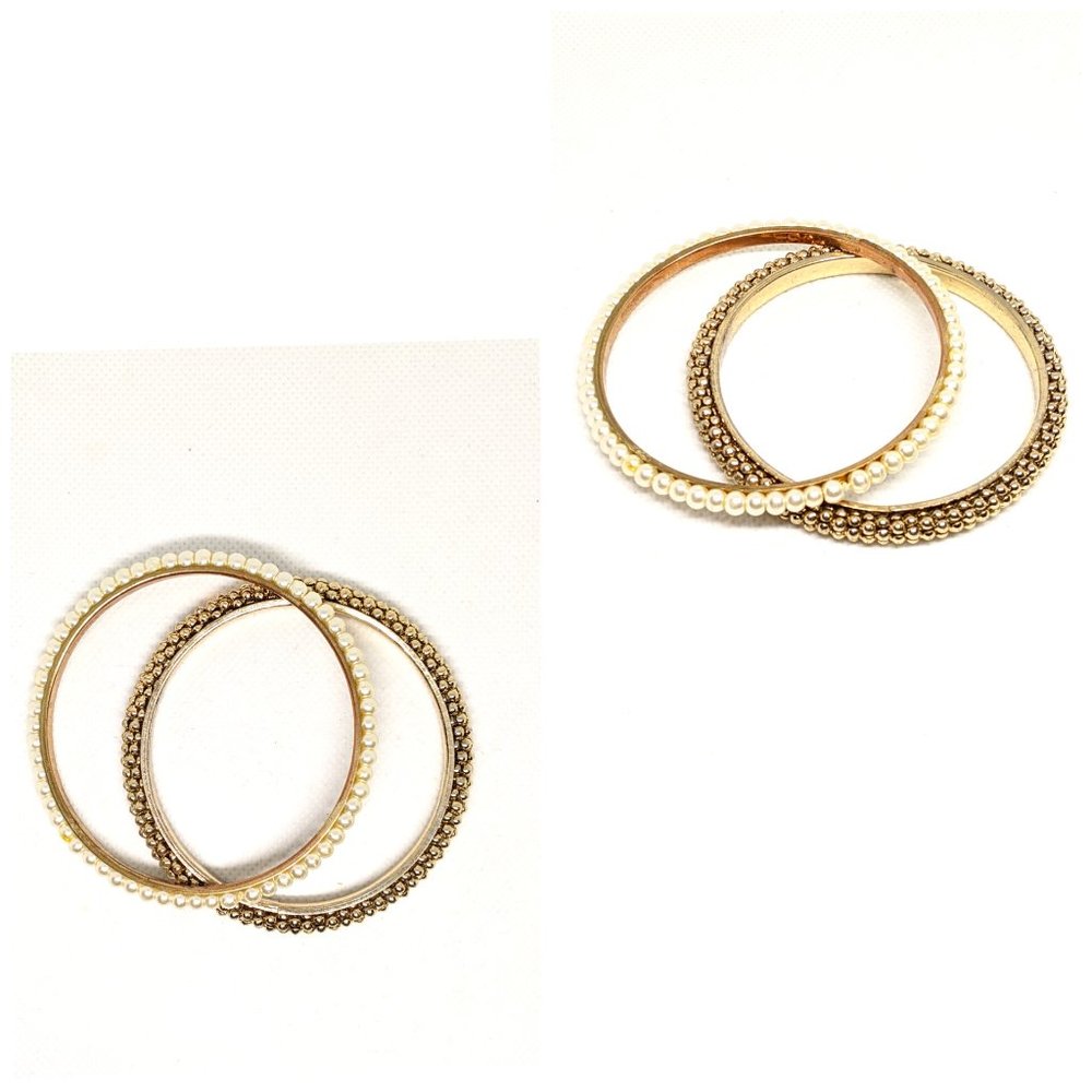 3/20$ Set Of 2 Golden Bracelet W/ Perles
